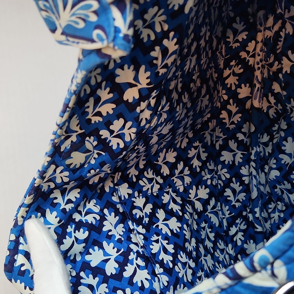 Vera Bradley Shoulder Bag Blue White Floral - Picture 13 of 16